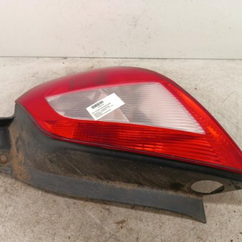 Feu arriere principal droit (feux) RENAULT MEGANE 2 Feu arriere principal droit (feux) RENAULT MEGANE 2