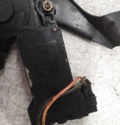 Leve vitre electrique avant droit RENAULT R18