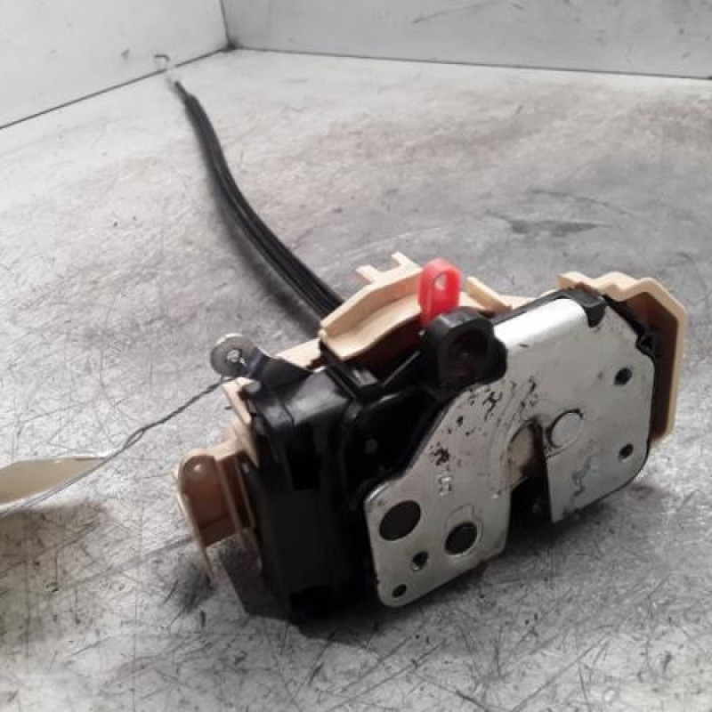 Serrure avant gauche FIAT PANDA 3 Serrure avant gauche FIAT PANDA 3