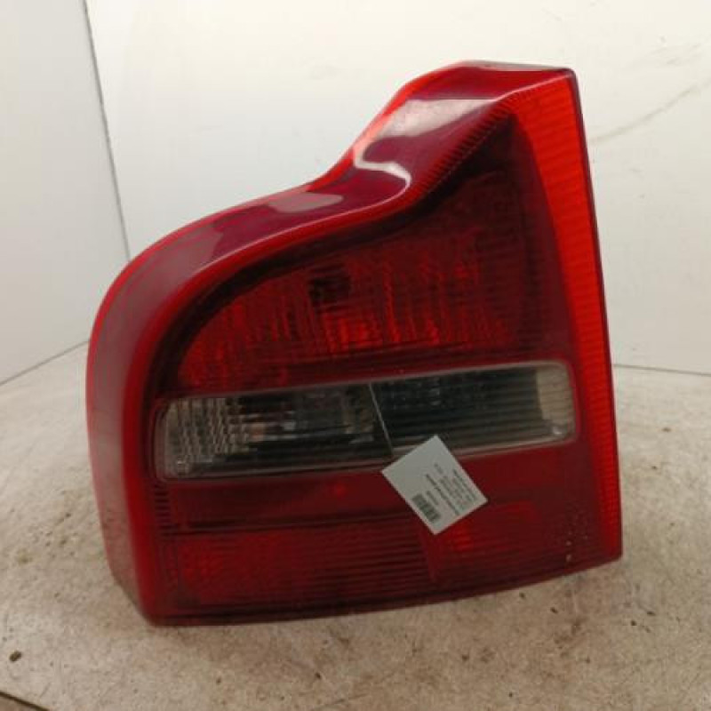 Feu arriere principal gauche (feux) VOLVO S 80 1 Feu arriere principal gauche (feux) VOLVO S 80 1