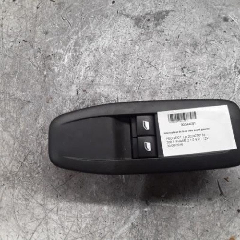 Interrupteur de leve vitre avant gauche PEUGEOT 208 1