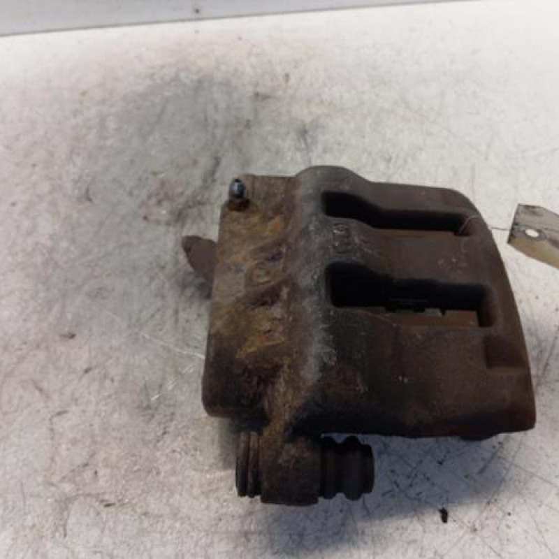Etrier avant gauche (freinage) RENAULT MASTER 2 Etrier avant gauche (freinage) RENAULT MASTER 2