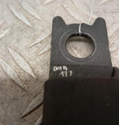 Attache ceinture avant droit PEUGEOT 108 Photo n°3