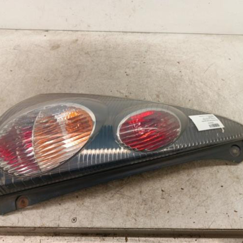 Feu arriere principal gauche (feux) CITROEN C1 1 Feu arriere principal gauche (feux) CITROEN C1 1