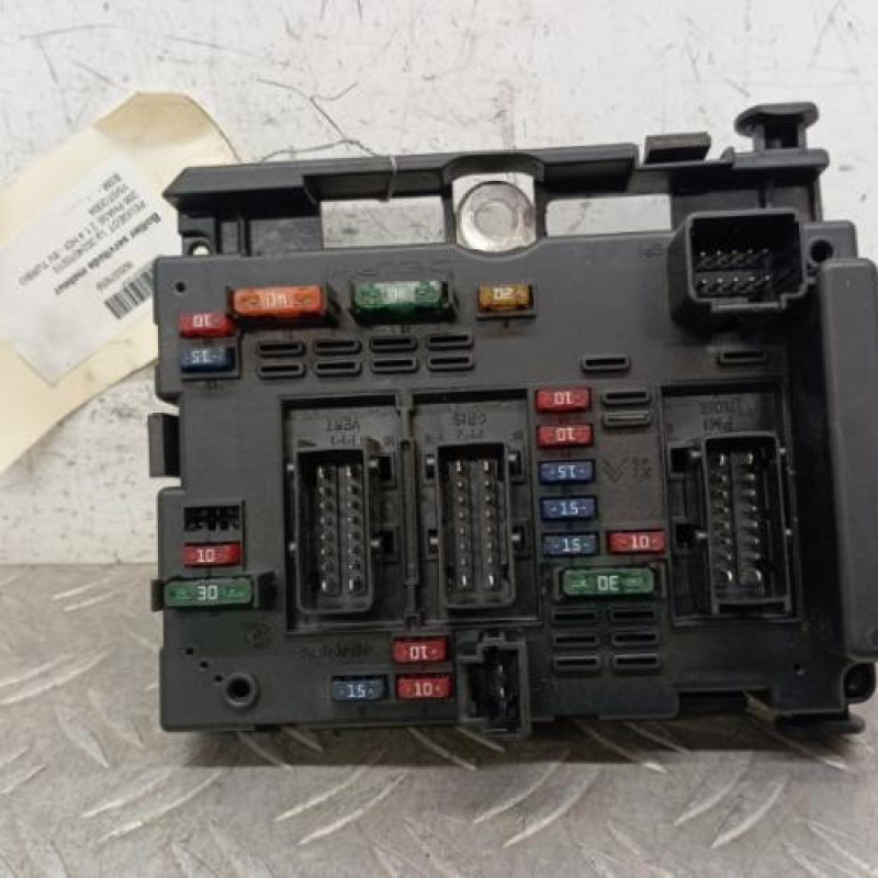 Boitier servitude moteur (BSM) PEUGEOT 206