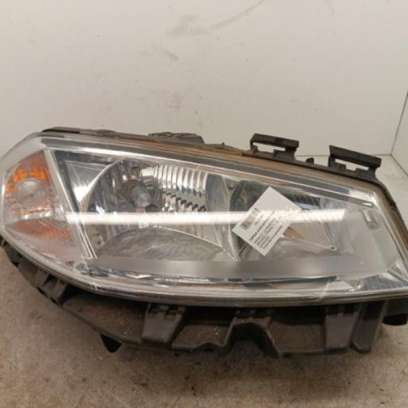 Optique avant principal droit (feux)(phare) RENAULT MEGANE 2