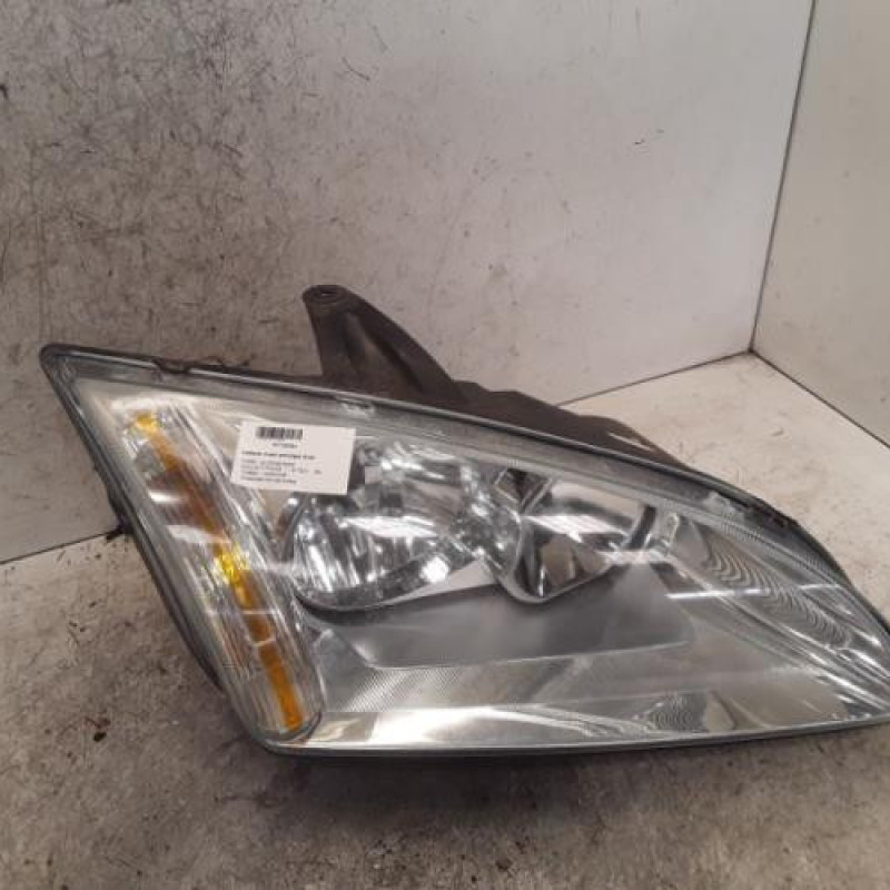 Optique avant principal droit (feux)(phare) FORD FOCUS 2