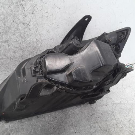 Optique avant principal droit (feux)(phare) FORD FOCUS 2