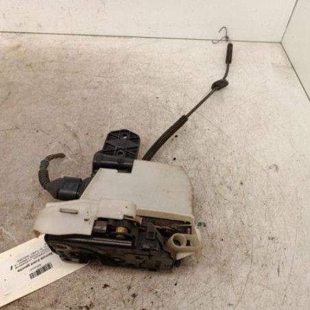 Serrure avant gauche VOLKSWAGEN PASSAT 4
