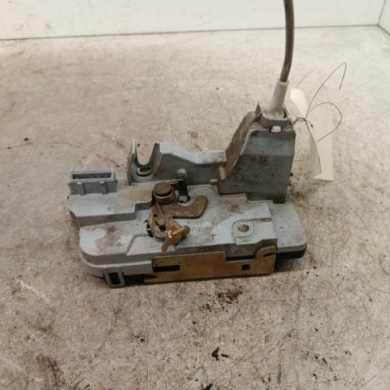 Serrure arriere droit PEUGEOT 307 Serrure arriere droit PEUGEOT 307