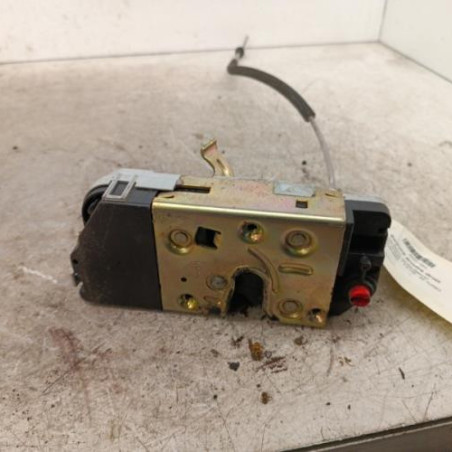 Serrure arriere droit PEUGEOT 307