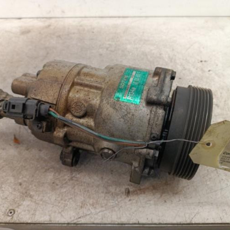 Compresseur clim VOLKSWAGEN GOLF 4 Compresseur clim VOLKSWAGEN GOLF 4