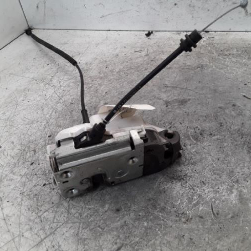 Serrure avant gauche CITROEN C3 1 Serrure avant gauche CITROEN C3 1