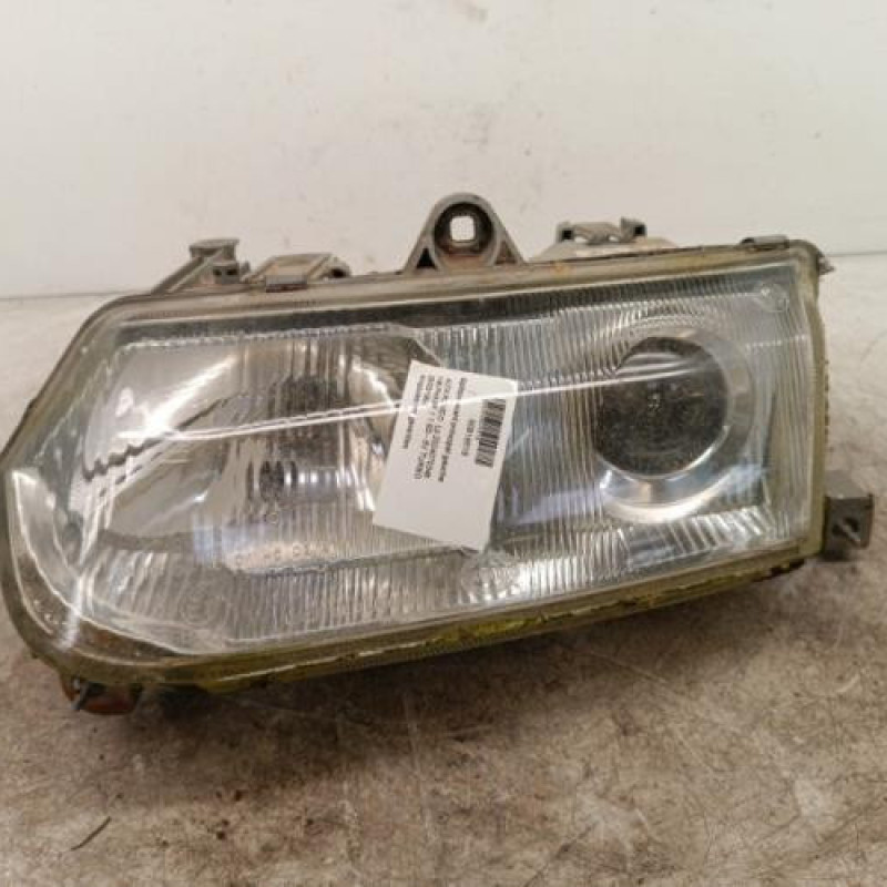 Optique avant principal gauche (feux)(phare) ALFA ROMEO 146
