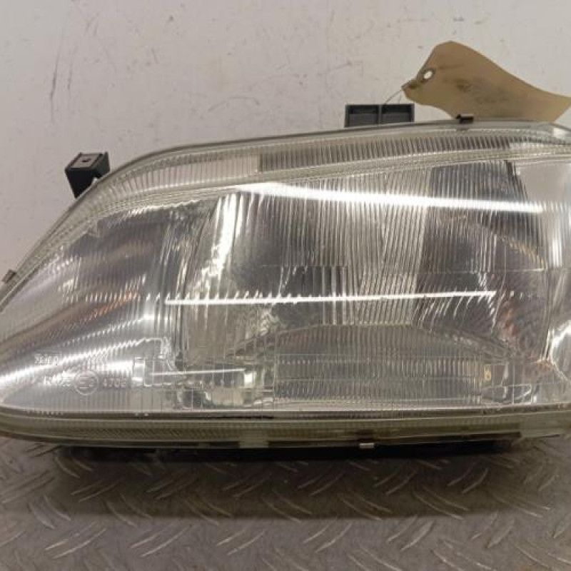 Optique avant principal gauche (feux)(phare) RENAULT SCENIC 1
