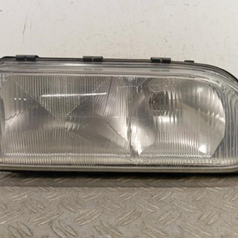 Optique avant principal droit (feux)(phare) VOLVO 850