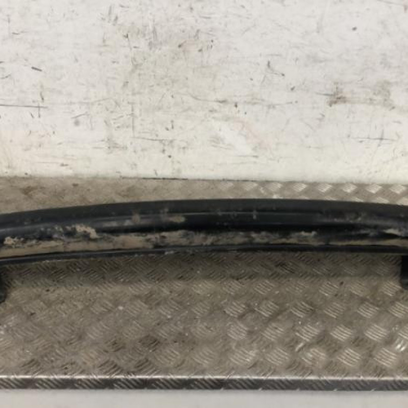Renfort pare choc arriere (traverse) VOLKSWAGEN GOLF 4