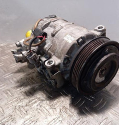 Compresseur clim MERCEDES CLASSE A 176 Photo n°1
