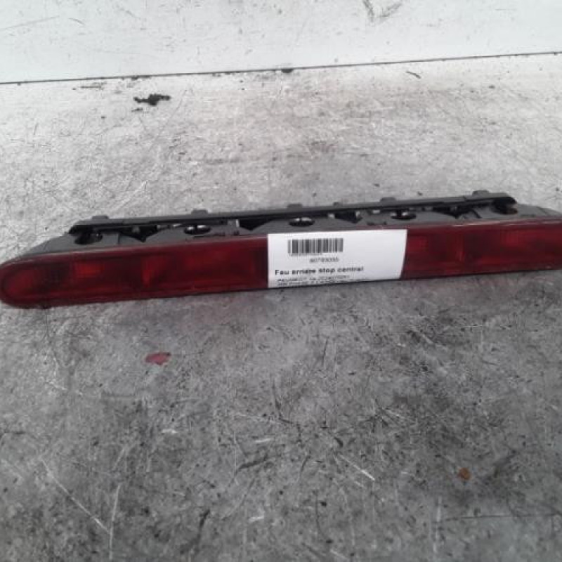 Feu arriere stop central PEUGEOT 206
