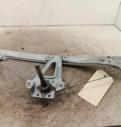Leve vitre mecanique arriere droit RENAULT CLIO 3 Photo n°1