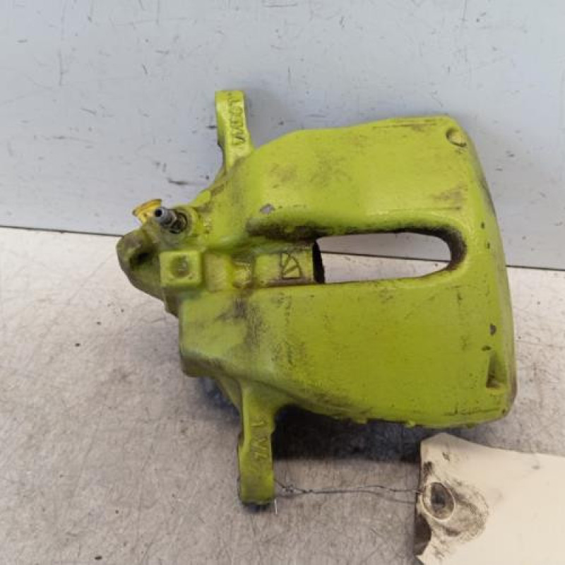 Etrier avant gauche (freinage) PEUGEOT 208 2 Etrier avant gauche (freinage) PEUGEOT 208 2
