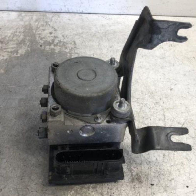 Bloc ABS (freins anti-blocage) RENAULT CLIO 3 Bloc ABS (freins anti-blocage) RENAULT CLIO 3