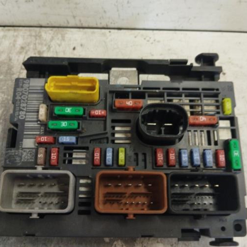 Boitier servitude moteur (BSM) PEUGEOT PARTNER 2 Boitier servitude moteur (BSM) PEUGEOT PARTNER 2