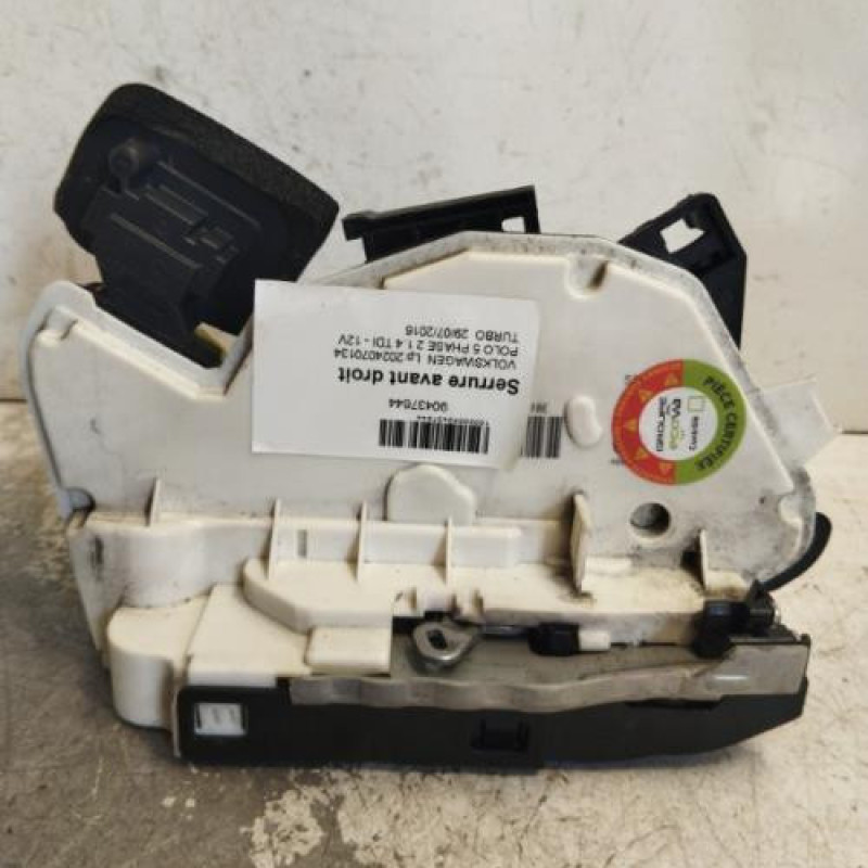 Serrure avant droit VOLKSWAGEN POLO 5 Serrure avant droit VOLKSWAGEN POLO 5