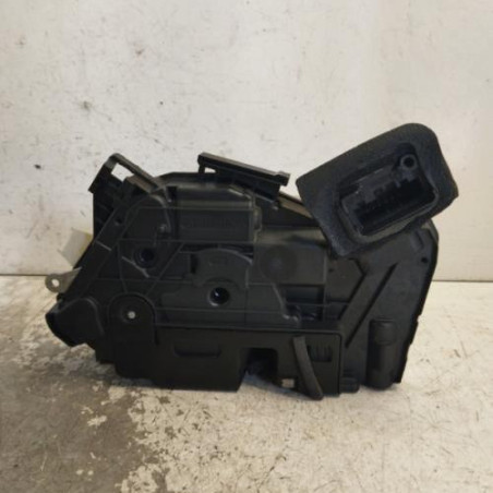 Serrure avant droit VOLKSWAGEN POLO 5