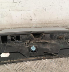 Feu arriere stop central TOYOTA AURIS 1