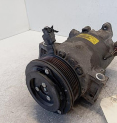 Compresseur clim FORD FIESTA 6