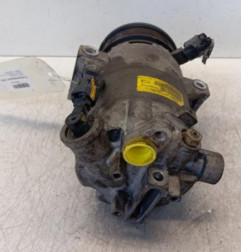 Compresseur clim FORD FIESTA 6 Photo n°4
