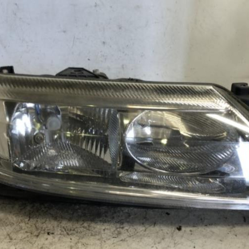 Optique avant principal droit (feux)(phare) RENAULT LAGUNA 2