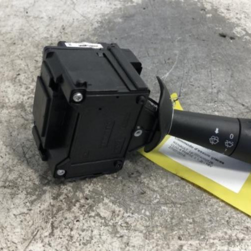 Commodo d'essuie glaces RENAULT CLIO 4 Commodo d'essuie glaces RENAULT CLIO 4