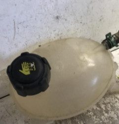 Vase d'expansion RENAULT CLIO 4 Photo n°3