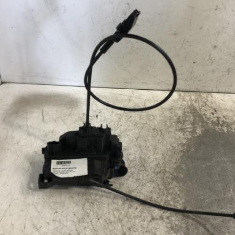 Serrure avant gauche RENAULT CLIO 3 Serrure avant gauche RENAULT CLIO 3