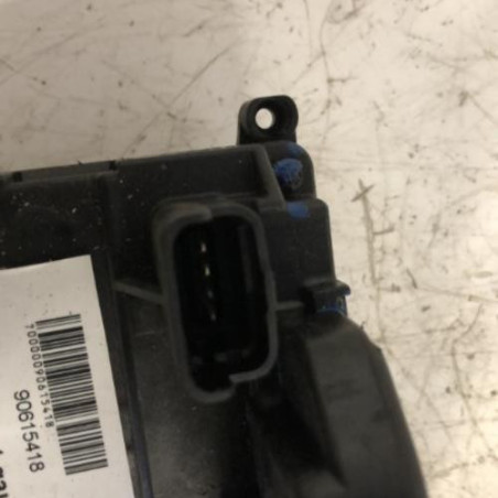 Serrure avant gauche RENAULT CLIO 3