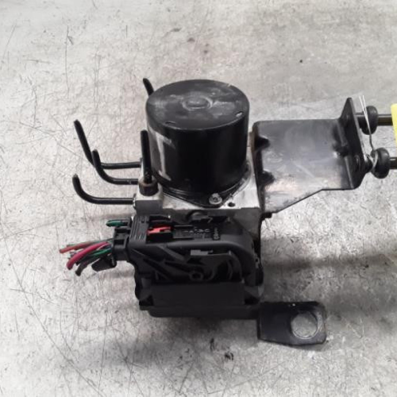 Bloc ABS (freins anti-blocage) VOLKSWAGEN FOX Bloc ABS (freins anti-blocage) VOLKSWAGEN FOX