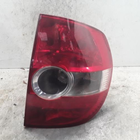 Feu arriere principal droit (feux) VOLKSWAGEN FOX Photo n°1