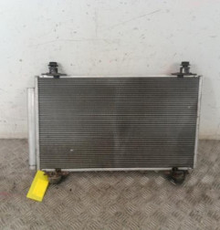 Radiateur clim TOYOTA PRIUS 2 Photo n°1