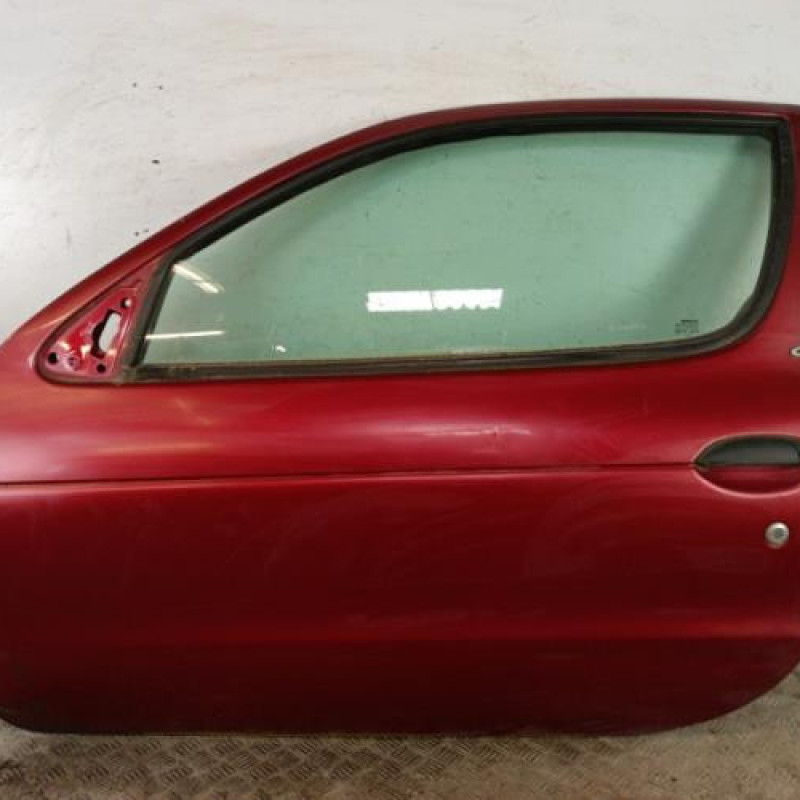 Porte avant gauche RENAULT MEGANE 1