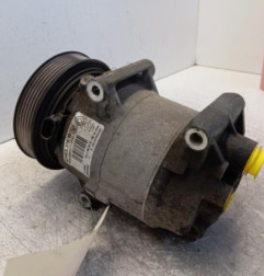 Compresseur clim RENAULT SCENIC 2 Photo n°6