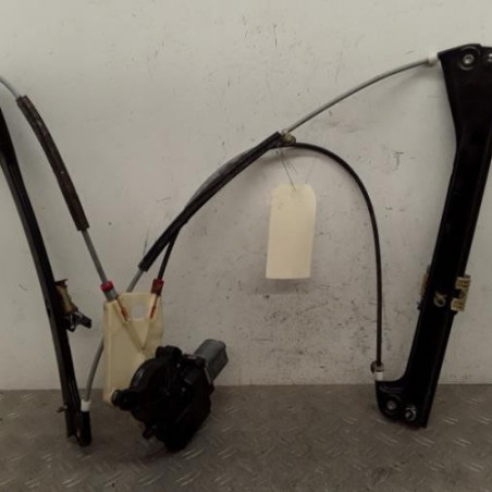 Leve vitre electrique avant gauche VOLKSWAGEN POLO 5