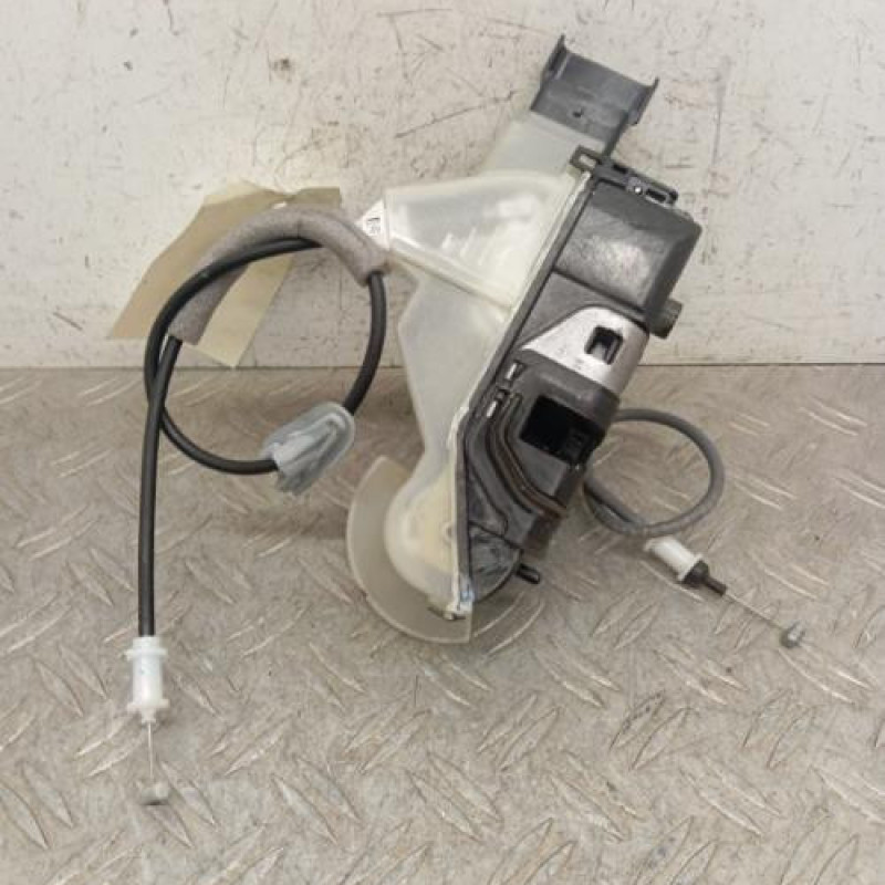 Serrure avant gauche CITROEN C3 3 Serrure avant gauche CITROEN C3 3