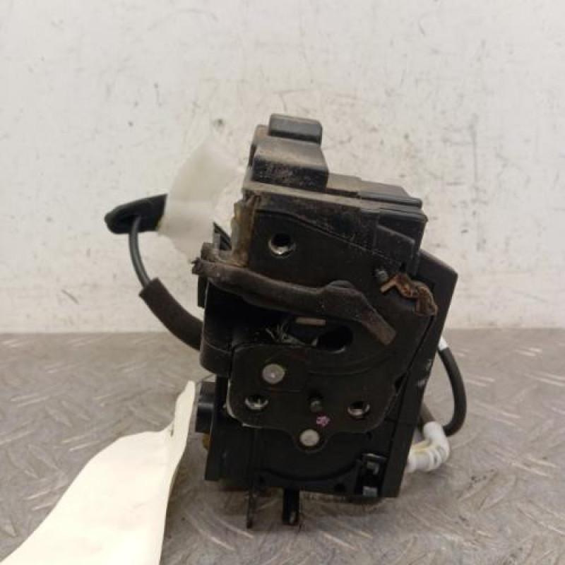 Serrure arriere droit PEUGEOT 308 2 Serrure arriere droit PEUGEOT 308 2