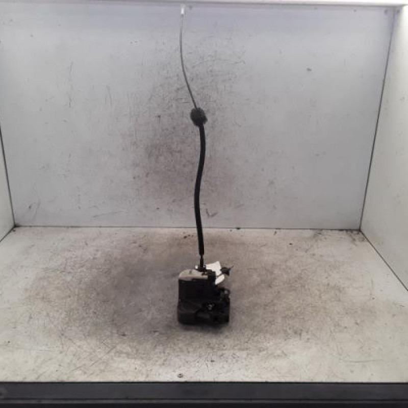 Serrure avant droit RENAULT CLIO 2 Serrure avant droit RENAULT CLIO 2