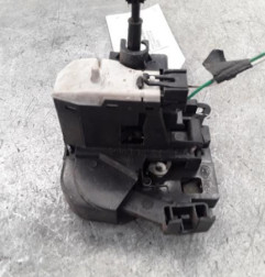 Serrure avant droit RENAULT CLIO 2