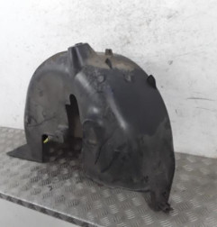 Pare boue arriere gauche PEUGEOT 208 1