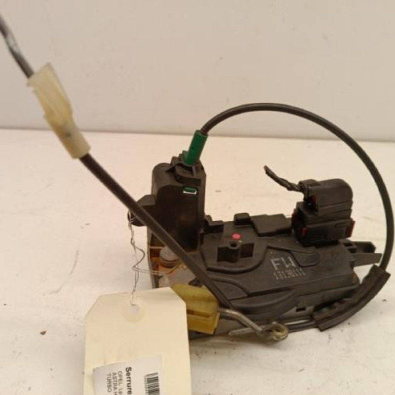 Serrure avant gauche OPEL ASTRA H Serrure avant gauche OPEL ASTRA H