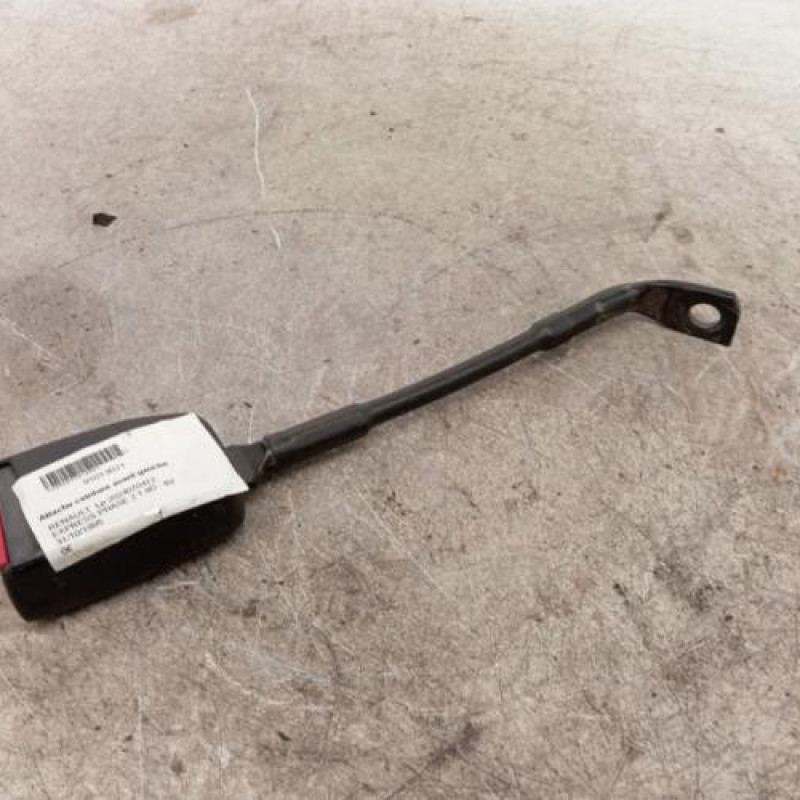 Attache ceinture avant gauche RENAULT EXPRESS